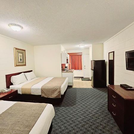Canadian Motor Inn Grande Prairie Εξωτερικό φωτογραφία