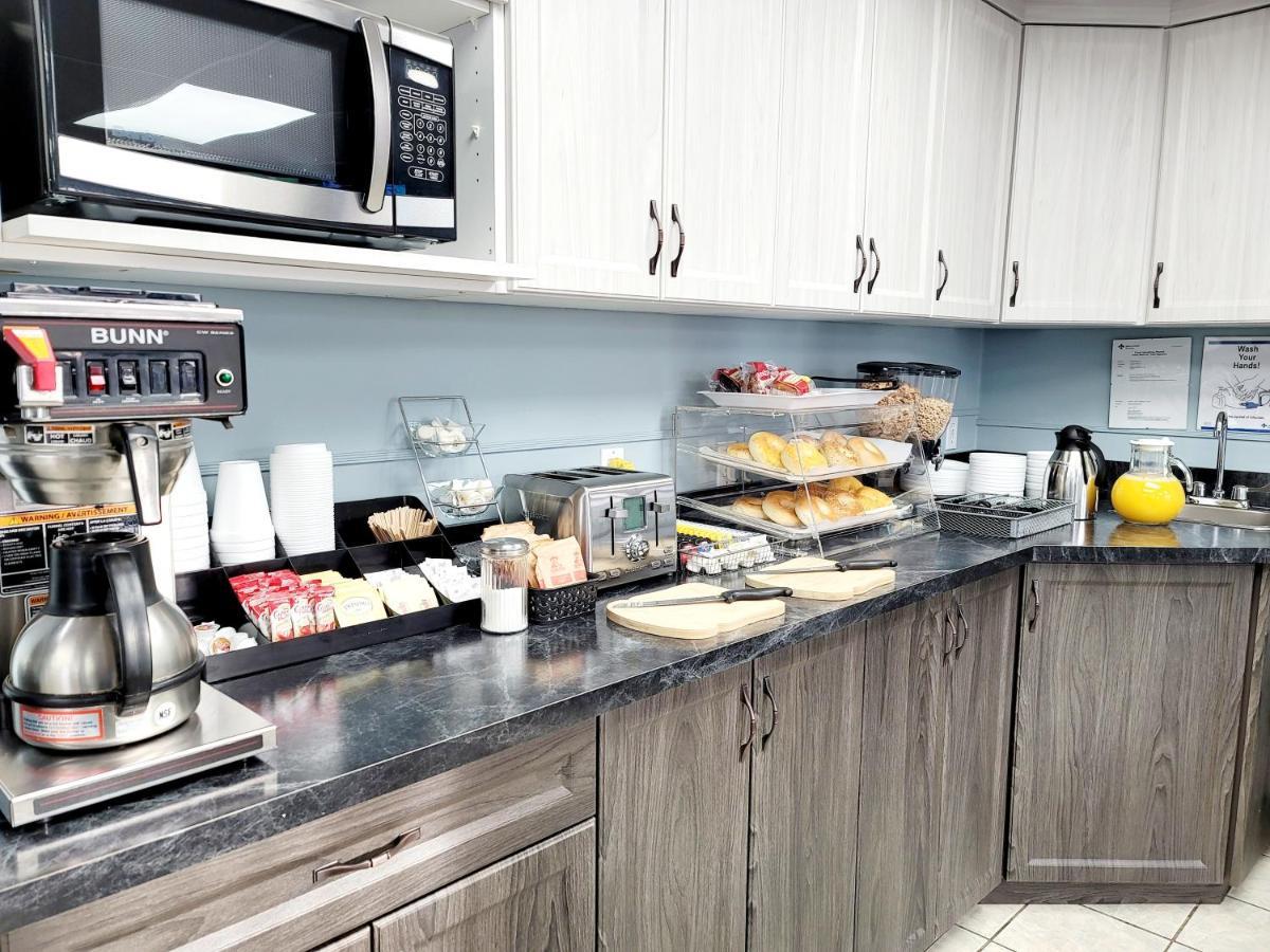Canadian Motor Inn Grande Prairie Εξωτερικό φωτογραφία